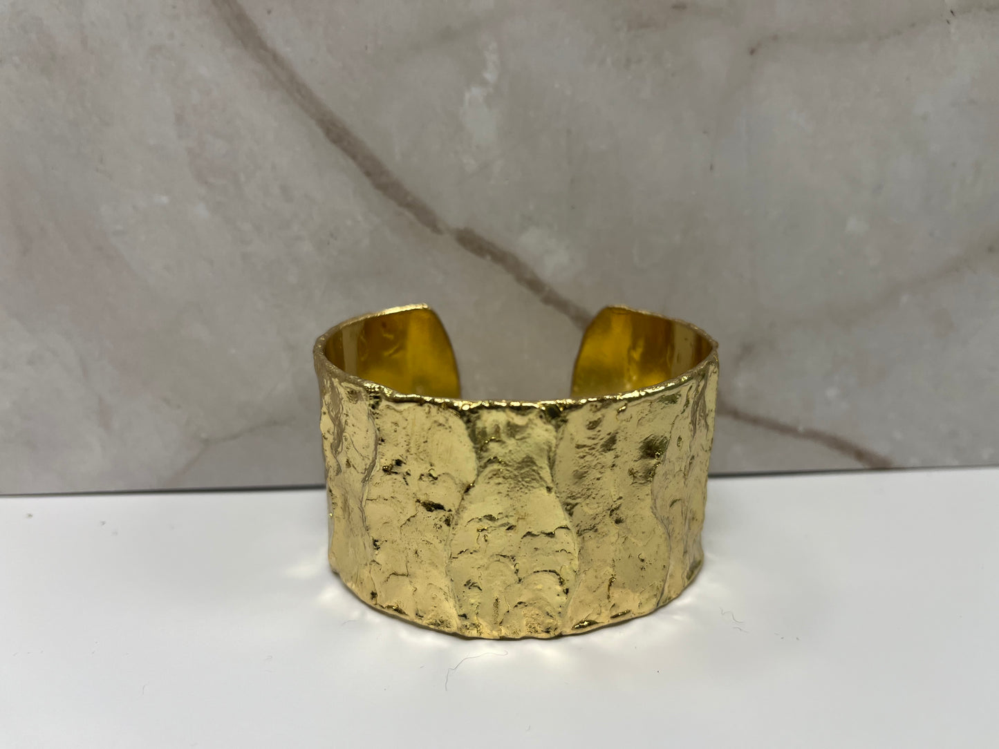 Lila Cuffs