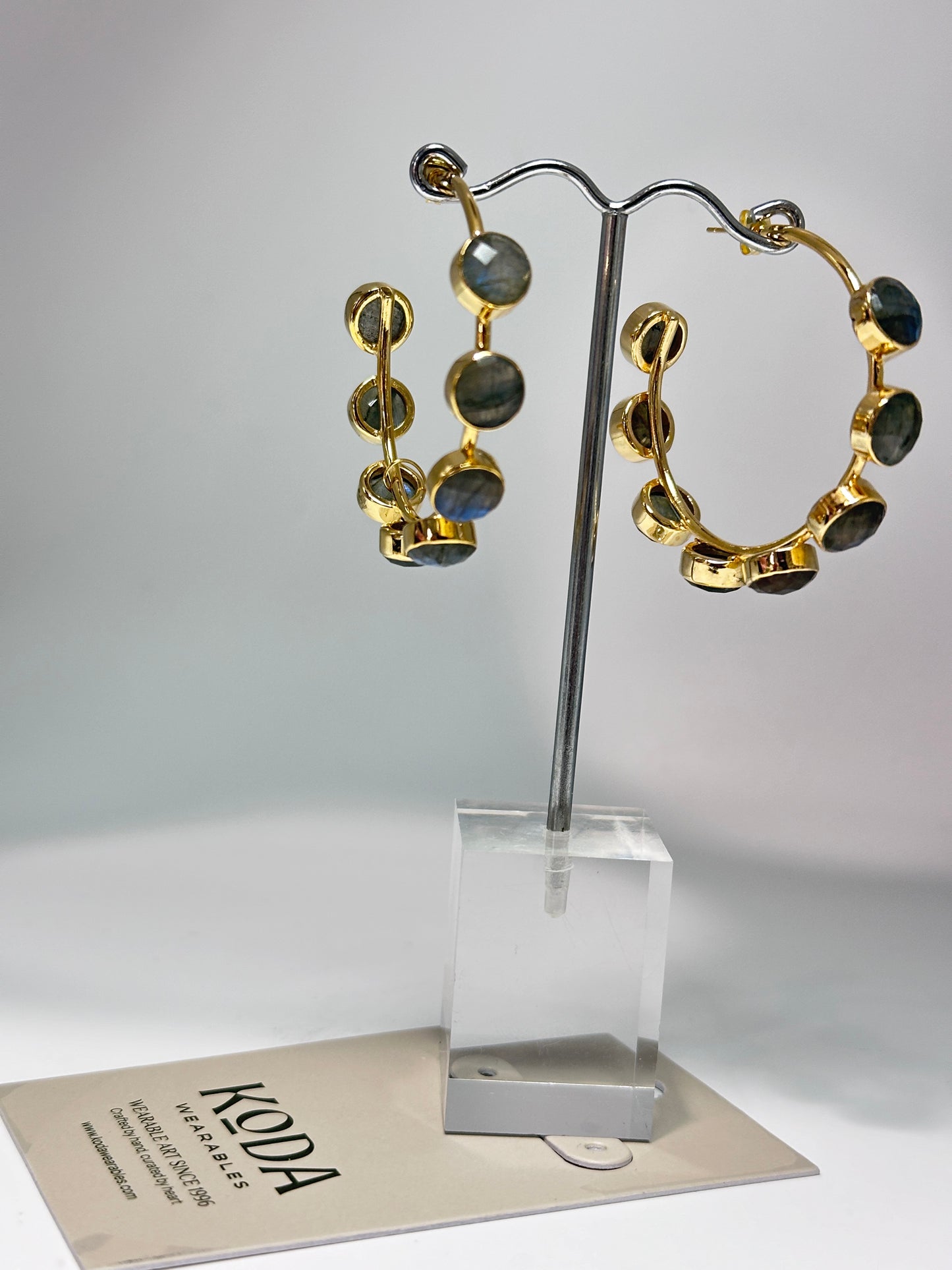 Elva Twist Earrings
