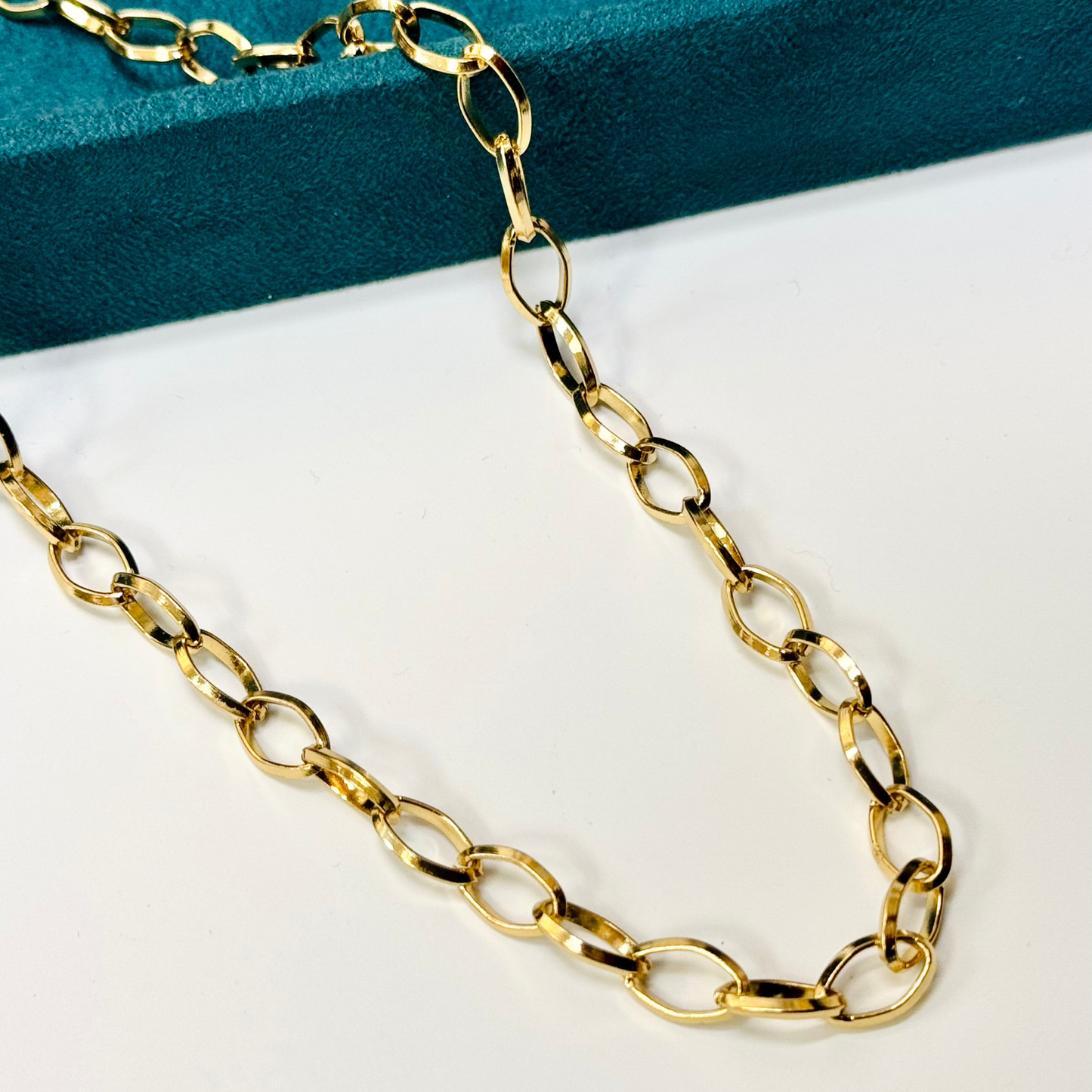 Ovalo Gold Chain