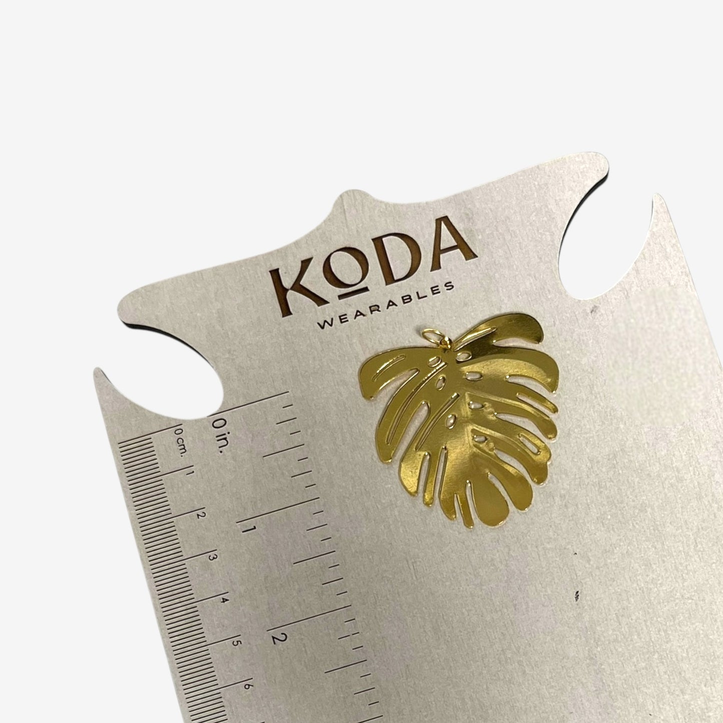 Lush Vine Charm