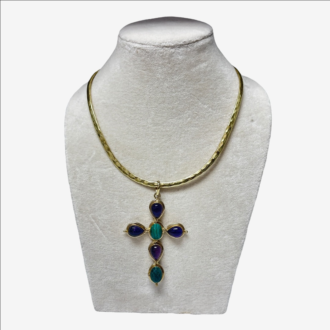 Divina Cross Pendant