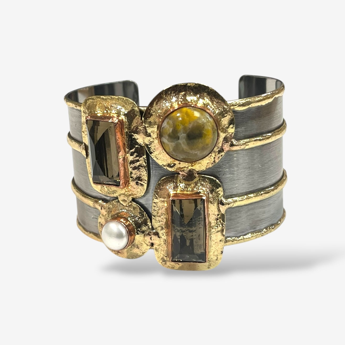 Horizon Gem Cuff