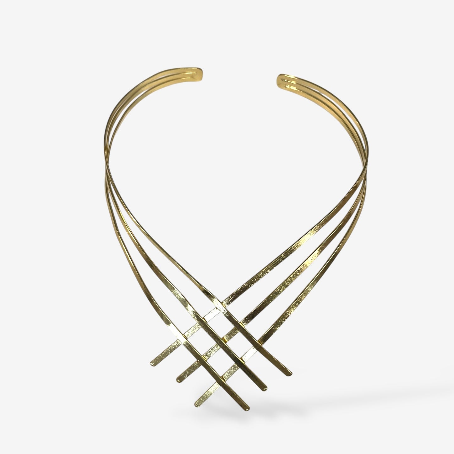 Nyra Open Choker