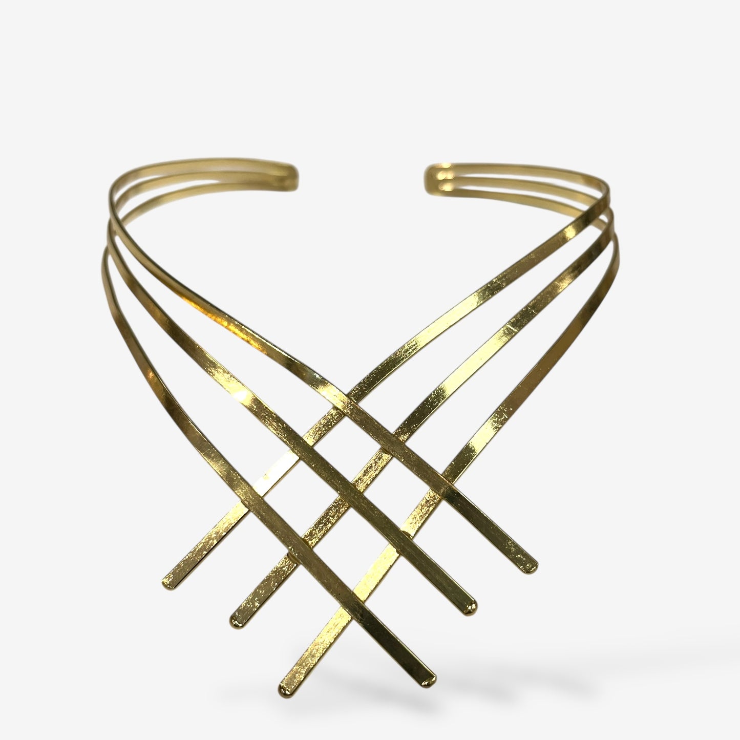 Nyra Open Choker