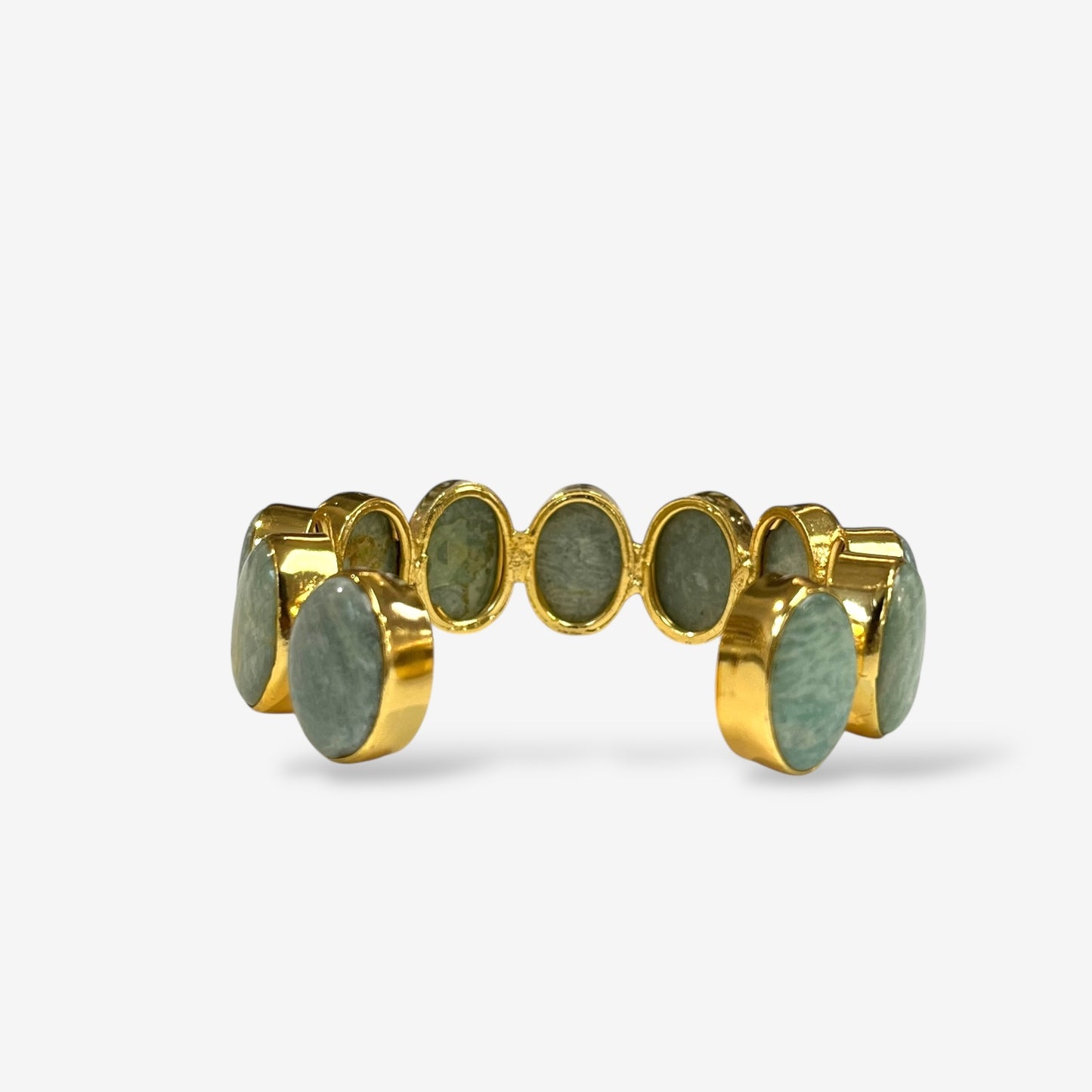 Zora Cuff