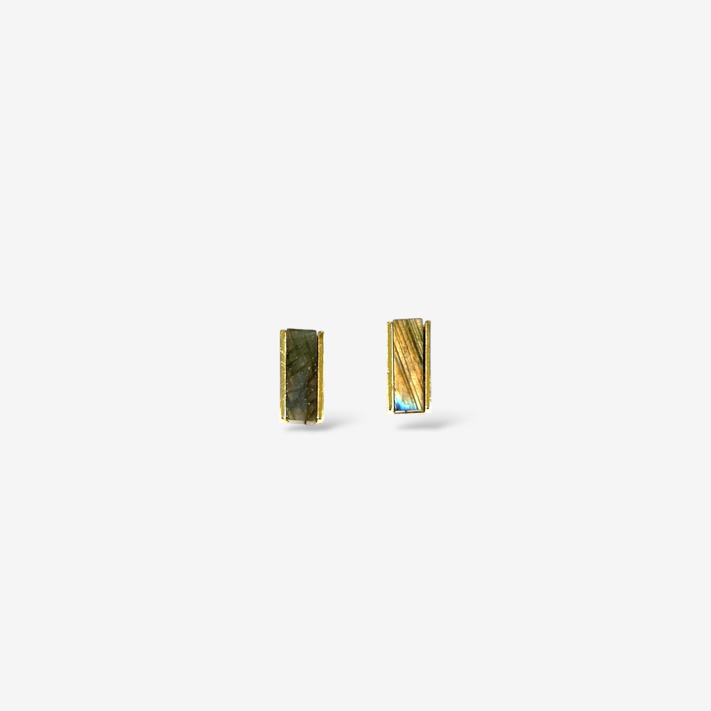 Lumen Studs