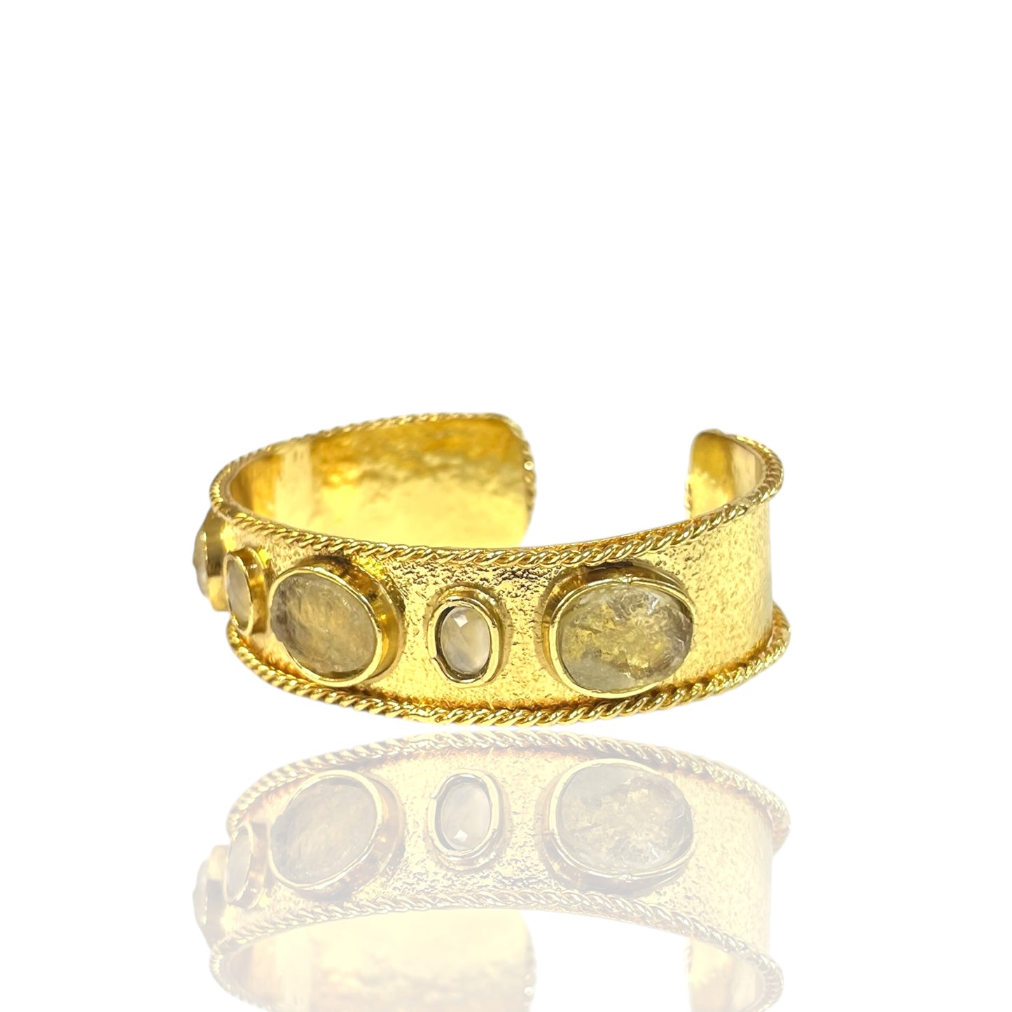 Lilyana Cuff