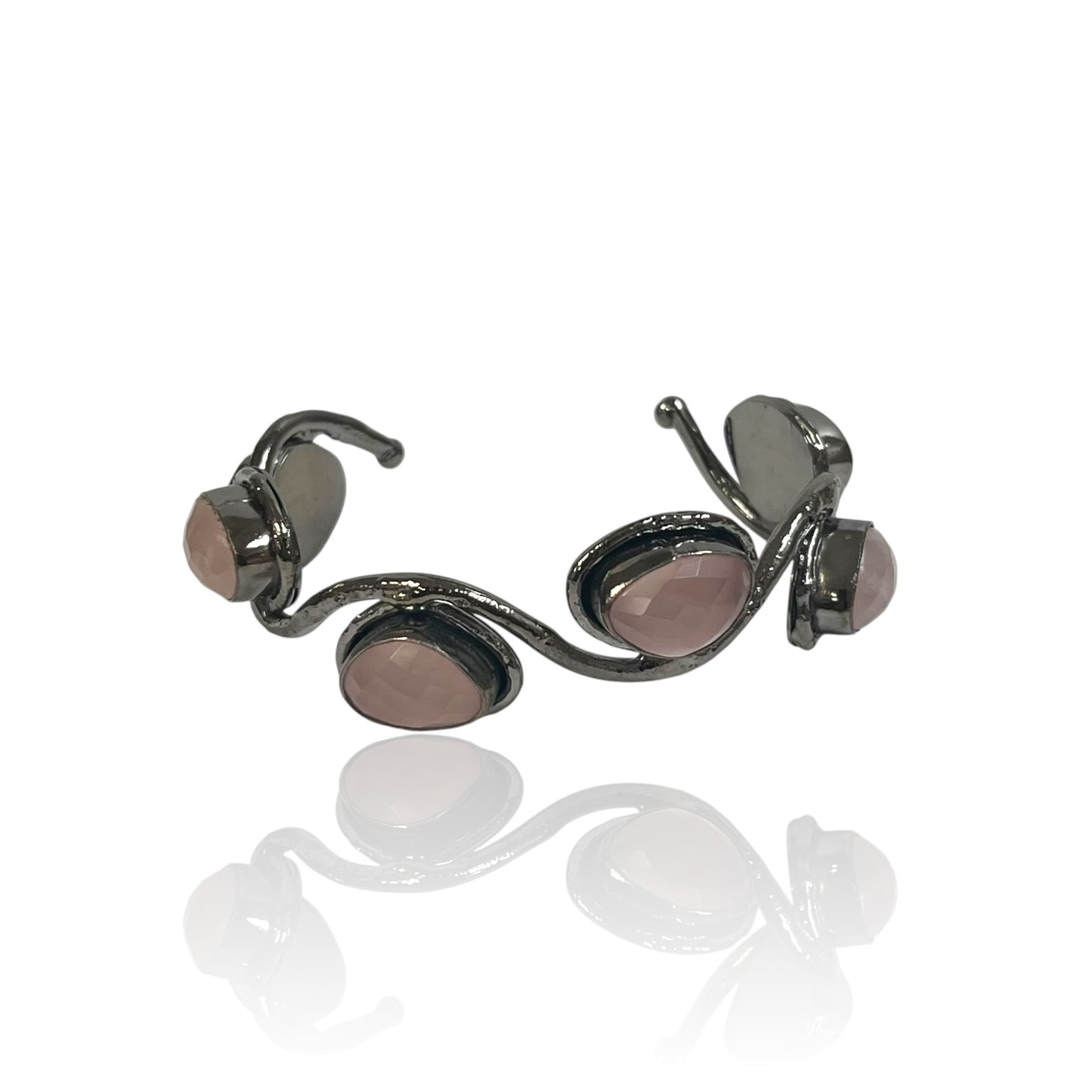 Lucia Cuff