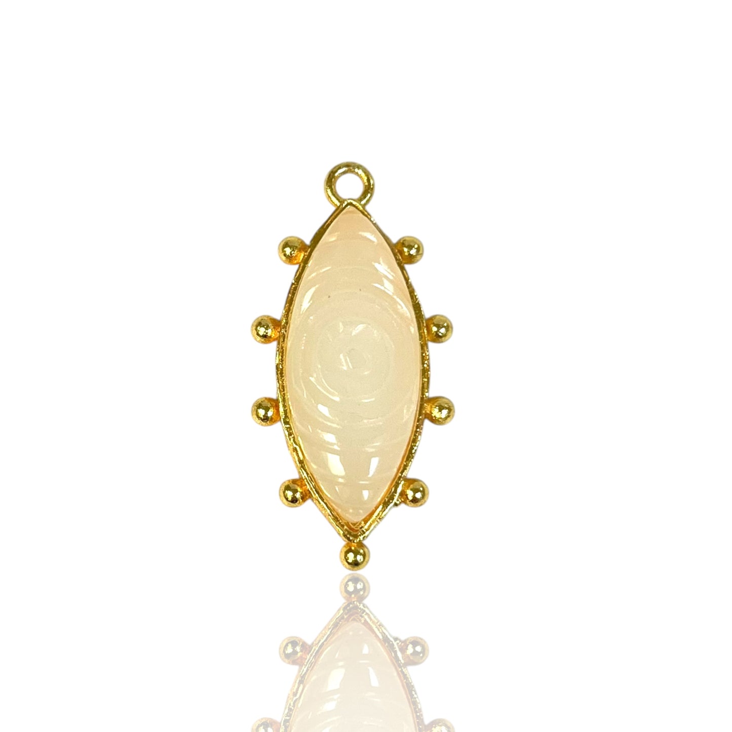 Winslet Charm
