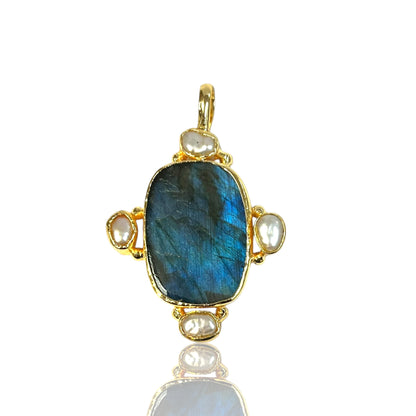 Scottlyn Charm