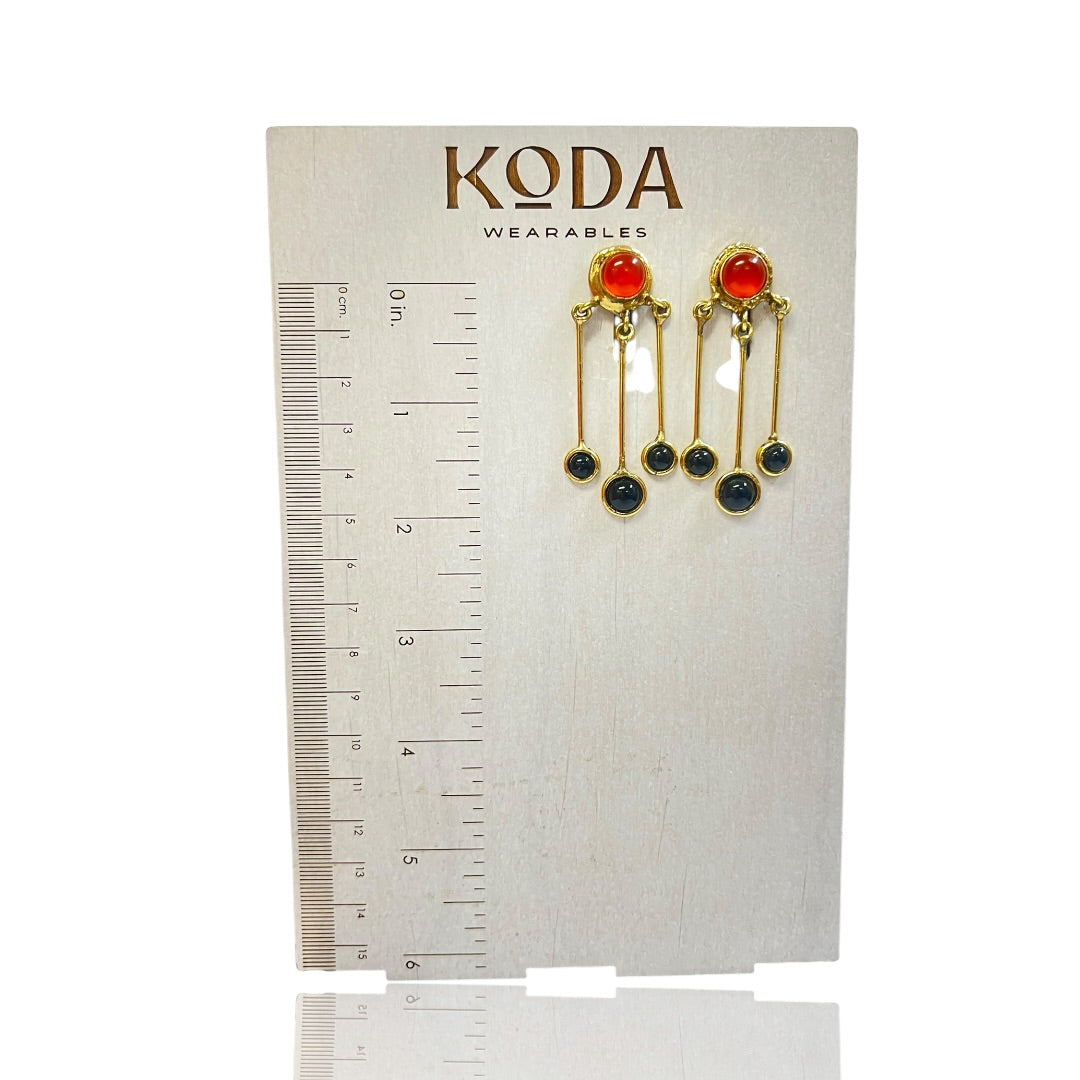 Mary Dangle Earring