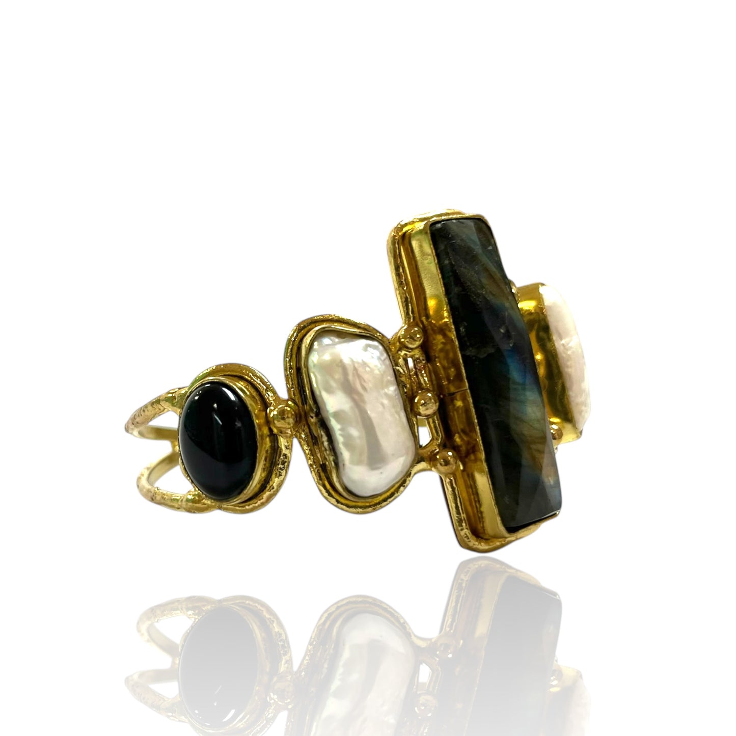 Lia Cuff