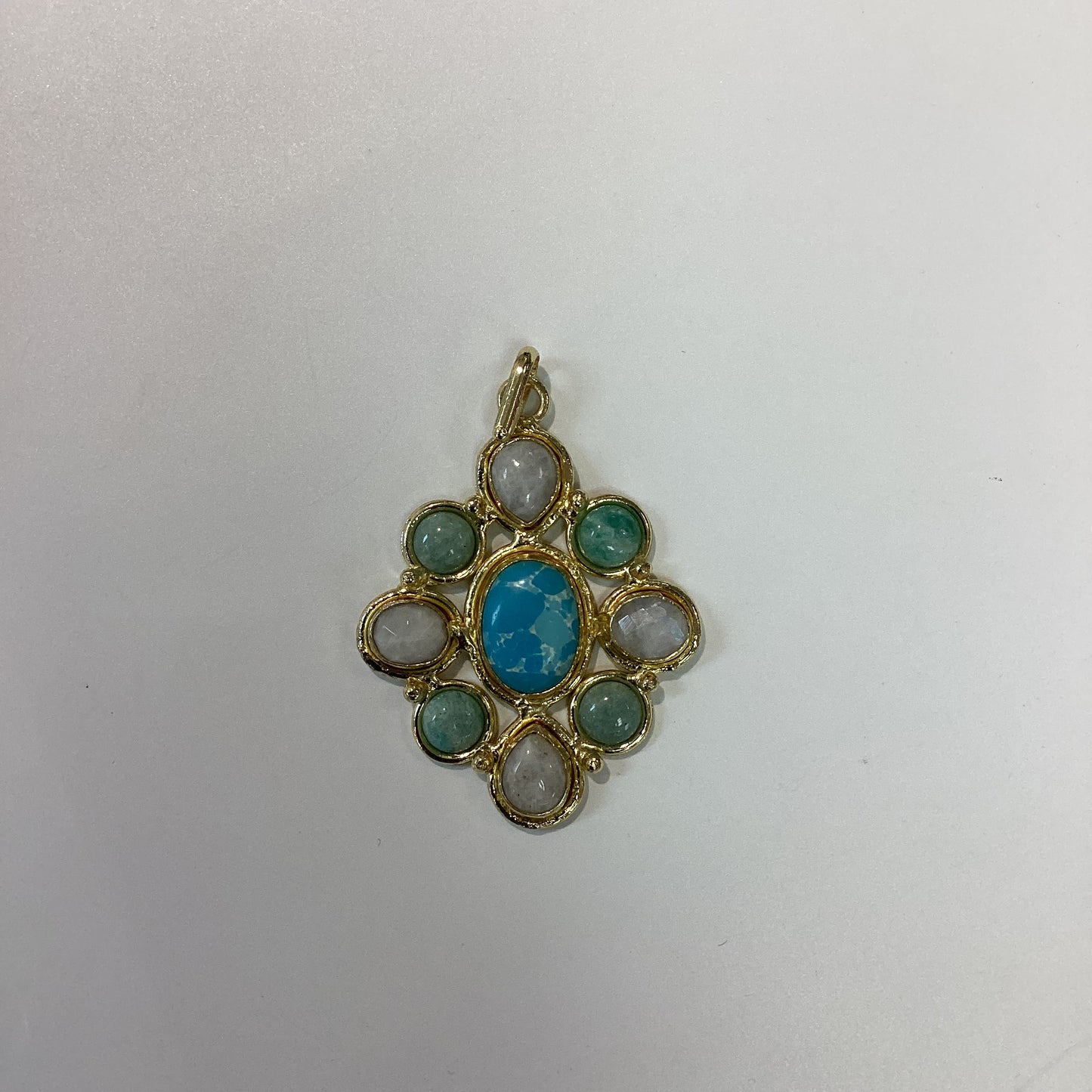 Ava Pendant