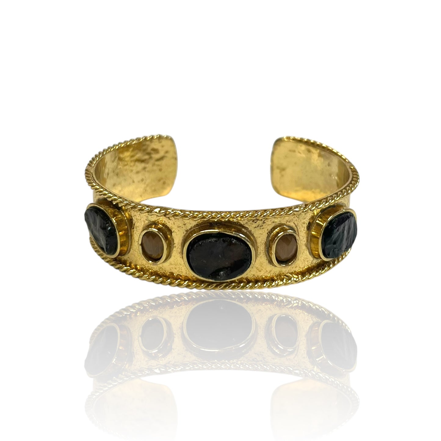 Lilyana Cuff
