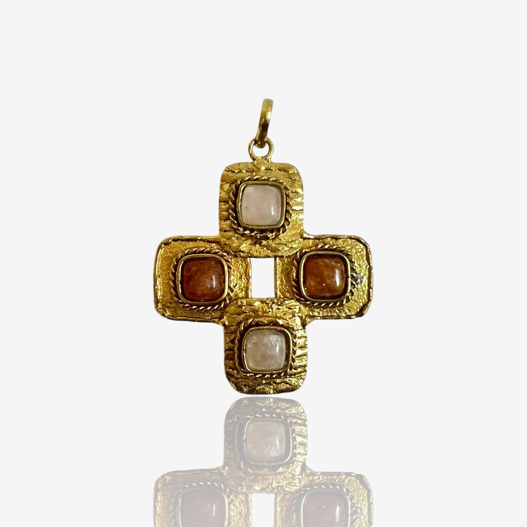 Diane Pendant