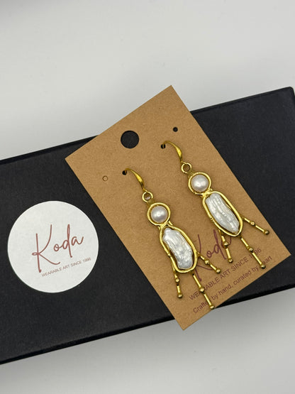 Lila Pearl Earrings