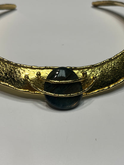Queen’s Gleam Choker