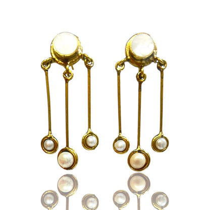 Mary Dangle Earring