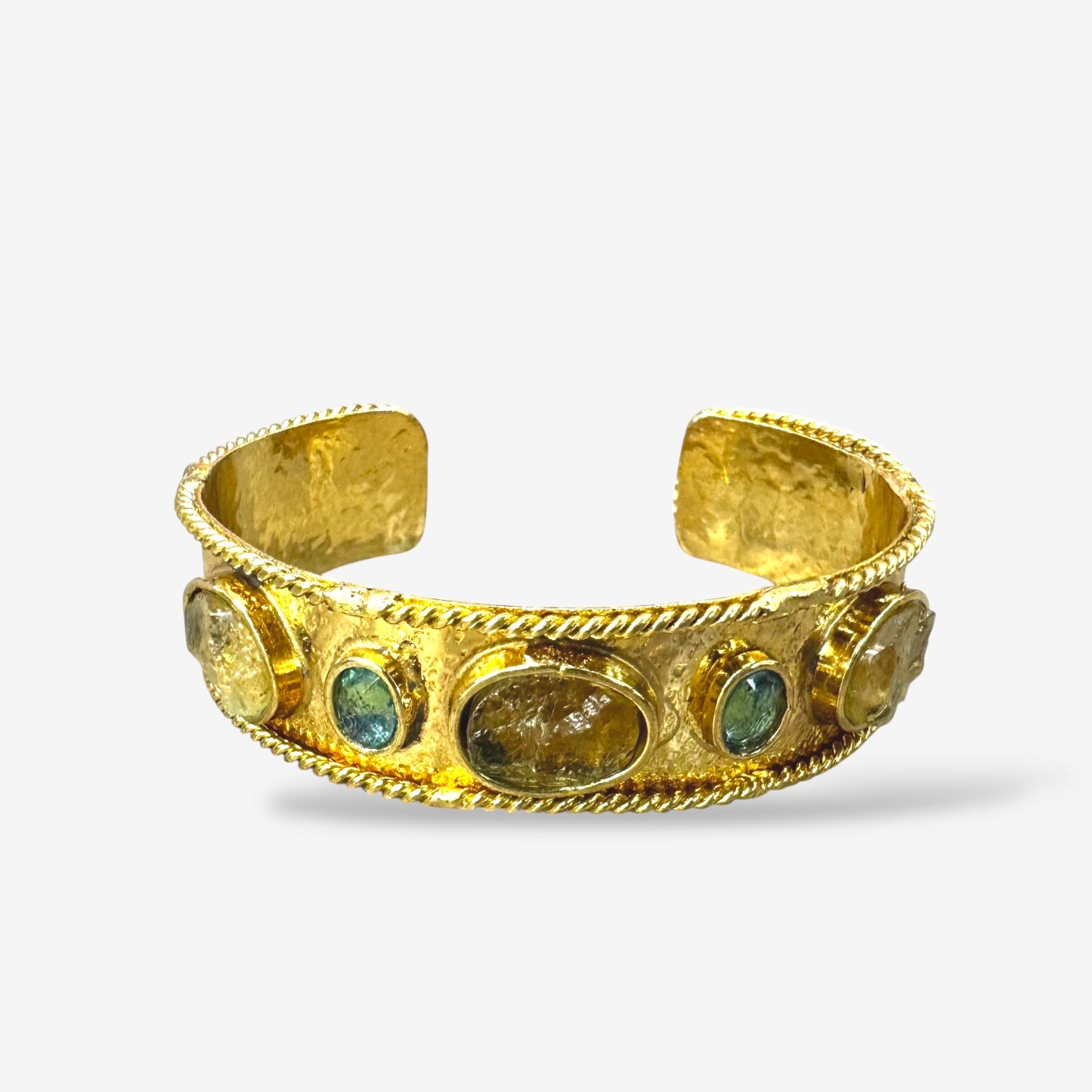 Lilyana Cuff