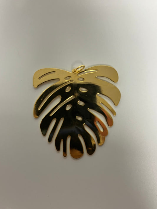 Lush Vine Charm