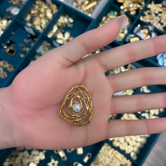 Lauren Charm