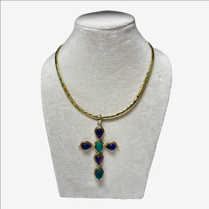 Divina Cross Pendant