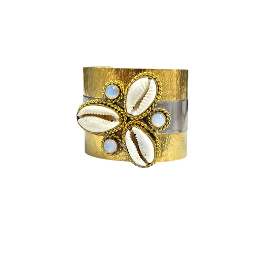 Statement shell Cuffs